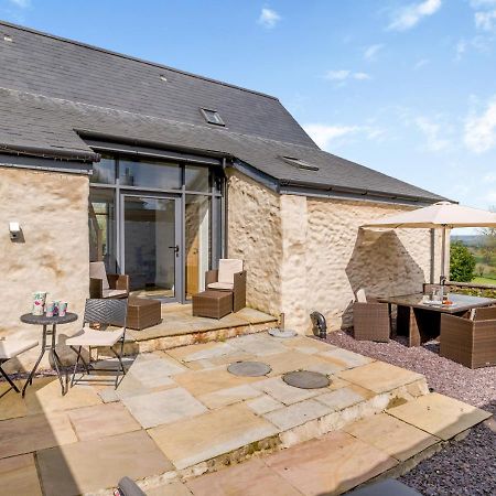 Usk Barn Apartment Llanbadoc ภายนอก รูปภาพ