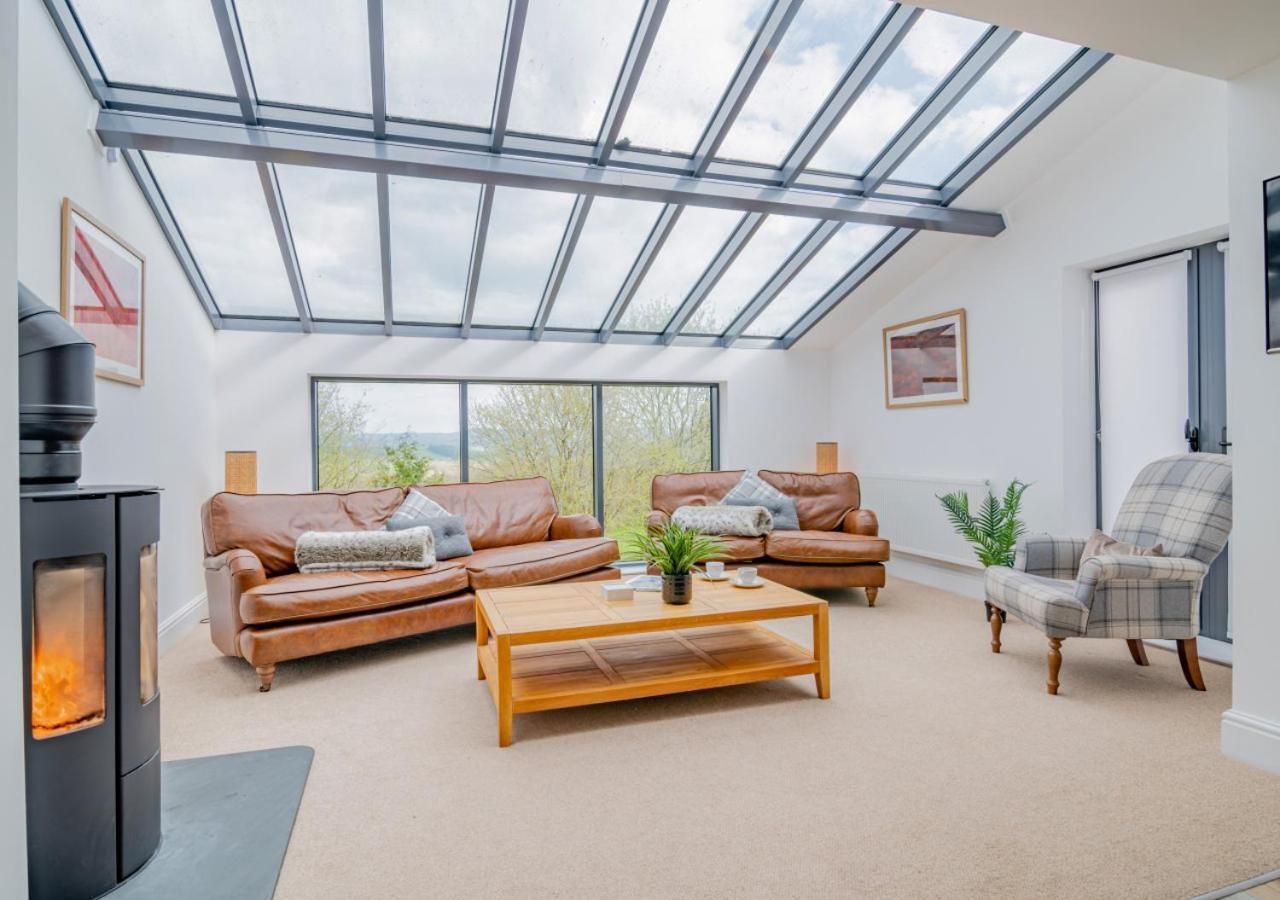 Usk Barn Apartment Llanbadoc ภายนอก รูปภาพ