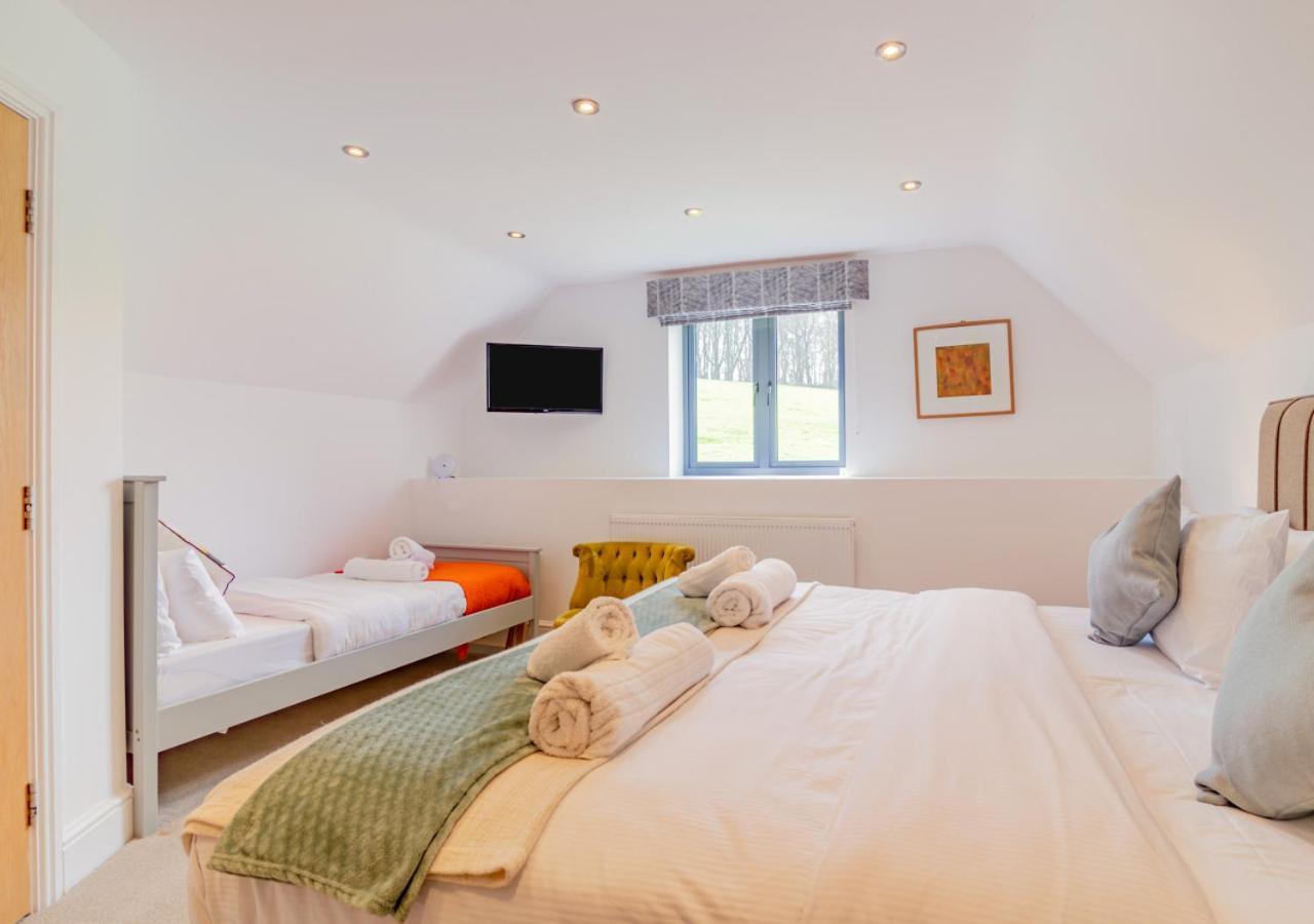 Usk Barn Apartment Llanbadoc ภายนอก รูปภาพ