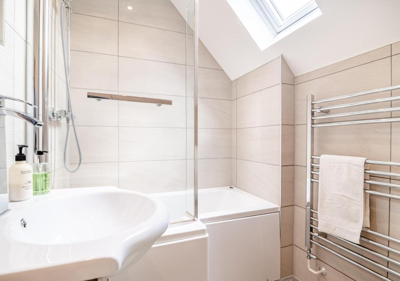 Usk Barn Apartment Llanbadoc ภายนอก รูปภาพ